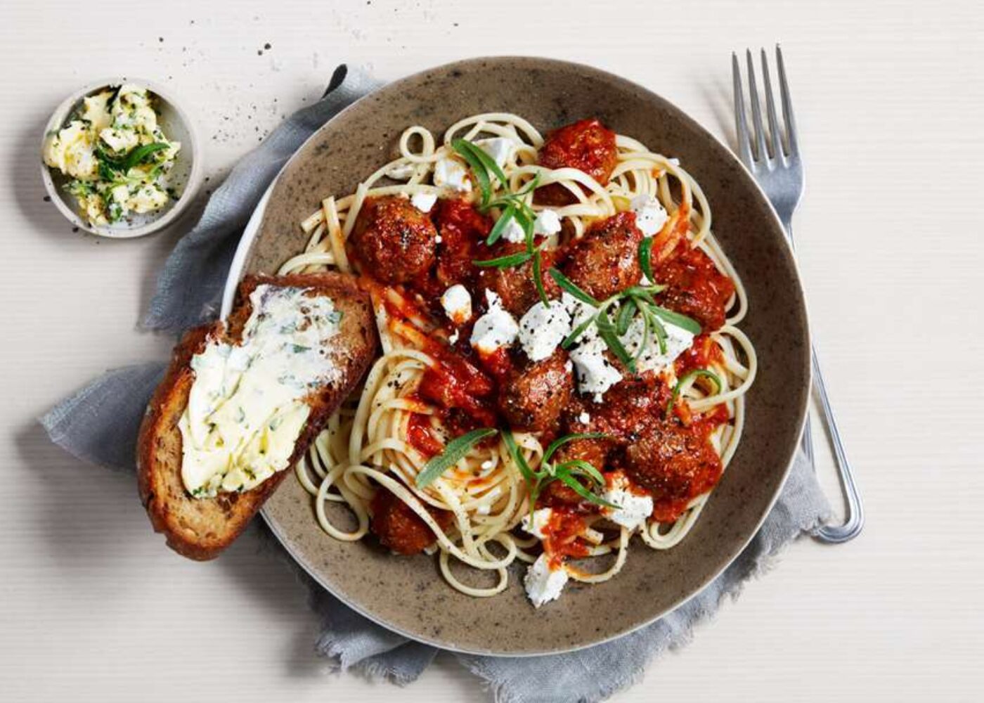 Pasta med kjottboller