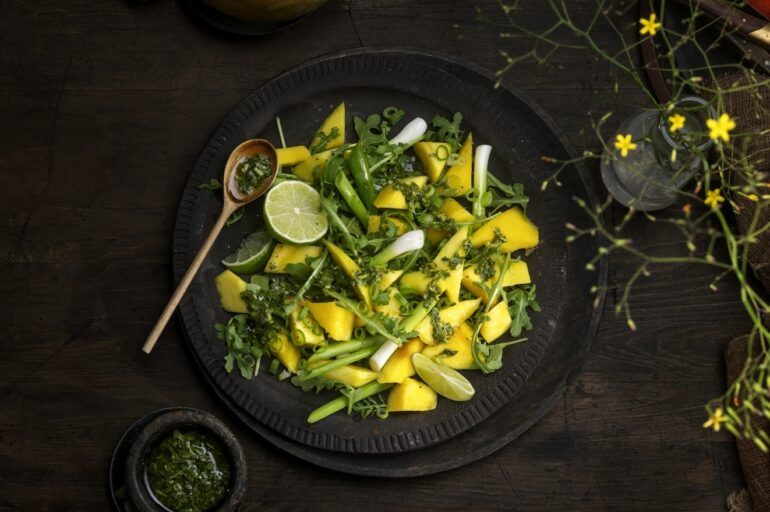 Mangosalat med avokado varlok